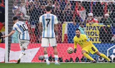 لحظه فتح جام‌جهانی توسط آرژانتین