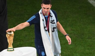 گریه اسکالونی: پدر و مادرم از آسمان ما را می‌بینند