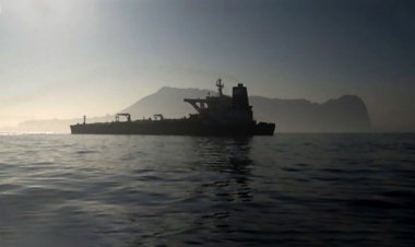 توقیف یک نفتکش در خلیج فارس