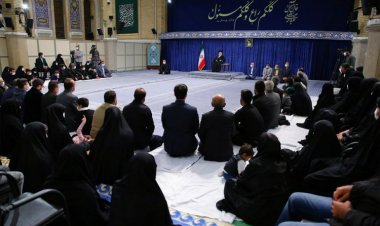 رهبر معظم : حادثه تروریستی شاهچراغ همچون قضیه عاشورا و سایر مسائل تاریخی مورد توجه قرار گیرد