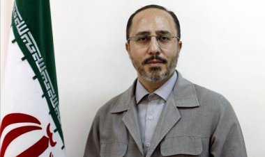 آقای فرانسه! مردم را کتک نزن، حقوق اقلیت‌ها را رعایت و امنیت‌شان را تأمین کن