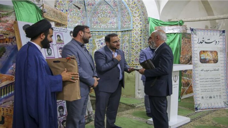 قدردانی از کاسبان قدیمی بافت تاریخی شیراز