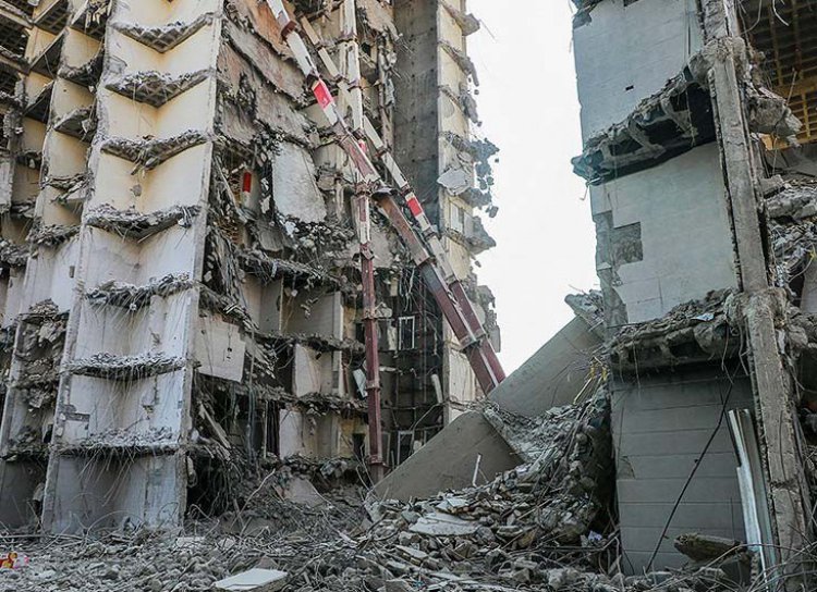 ضرر و زیان اصناف مجاور ساختمان "متروپل" جبران می‌شود   