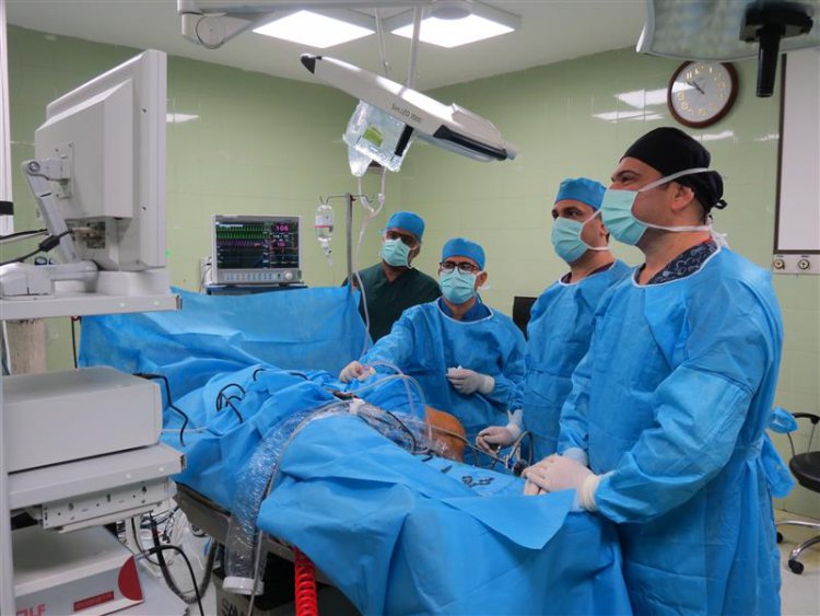 برای اولین بار در ایران؛  جراحی رباط صلیبی بدون پیچ گذاری در بوشهر