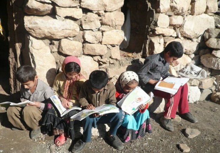 ۱۳۰۰ مدرسه سنگی در خوزستان! 