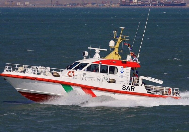 سه سرنشین قایق صیادی از خطر غرق شدن در آب های بوشهر نجات یافتند