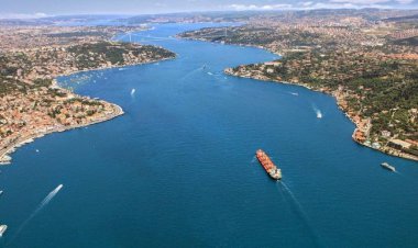 مه باعث بسته شدن تنگه استانبول شد