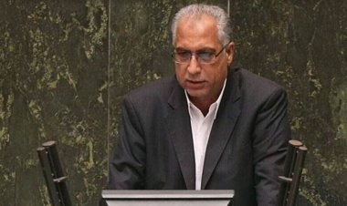 تذکر نماینده خاش به «سران سه قوه»؛ مردم سیستان و بلوچستان   سه ساعت در صف نان میایستند