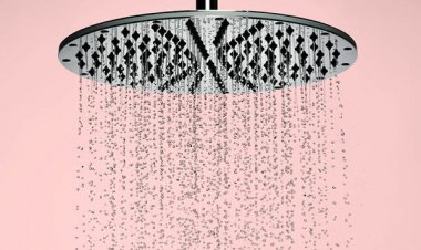 خطر استفاده از لنز چشم در حمام