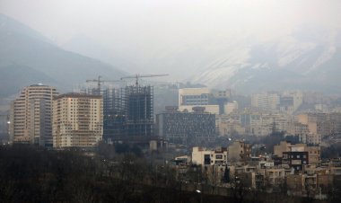 بارش برف و باران هم دردی از آلودگی هوای پایتخت دوا نکرد