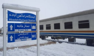 قطار تهران- شیراز به مسیر خود ادامه داد