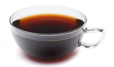 چرا نوشیدن چای پر رنگ مضر است؟