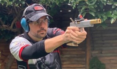 مرگ تلخ قهرمان تیراندازی جهان