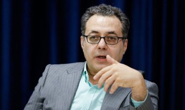 سخنگوی وزارت صمت به پلیس: به جای نظر دادن درمورد خودرو، به فاجعه ترافیک تهران بپردازید