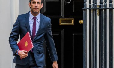 نخست وزیر انگلیس توسط پلیس جریمه شد