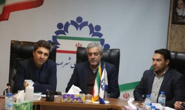 اصلاح وضعیت ساماندهی باغ‌شهرهای صدرا متناسب با قوانین موجود باشد