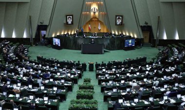 پیشنهاد اضافه شدن 2 نماینده به حوزه انتخابیه فارس