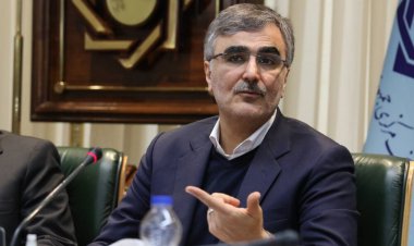 رئیس بانک مرکزی: عامل اصلی گرانی دلار عملیات روانی است