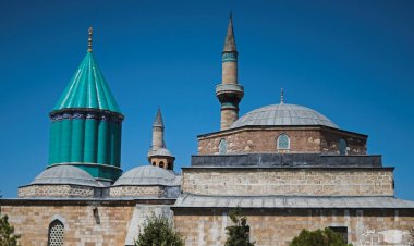 بخشنامه مهم اردوغان در مورد شاعر فارسی زبان