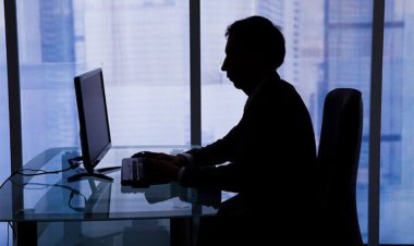 چگونه آثار مخرب "پشت میزنشینی" را کاهش دهیم؟
