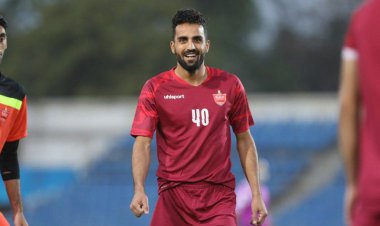 مهاجم سابق پرسپولیس تراکتوری شد