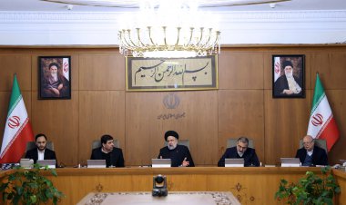 رئیسی: همه دستگاه‌ها بانک‌مرکزی را یاری کنند