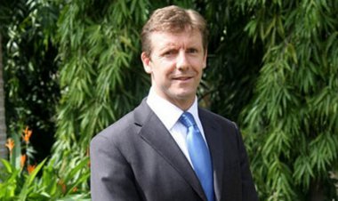 بازگشت سفير انگليس به ايران