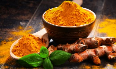 مصرف زردچوبه برای چه افرادی مضر است؟