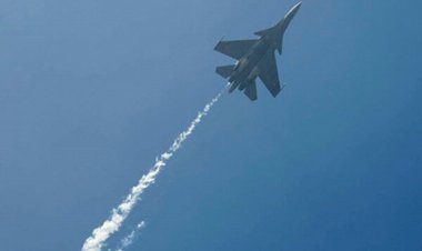 ببینید | سقوط ۲ جنگنده؛ لحظه سوختن آنها را ببینید