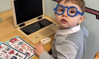 ببینید| کم‌سن‌ترین پسربچه باهوشی که دنیا را حیرت‌زده کرد