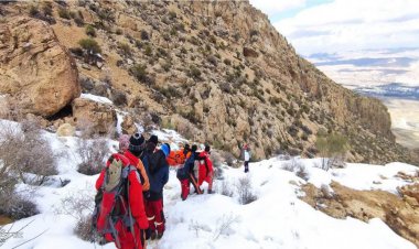 روز پرحادثه در کوهستان دراک شیراز با ۲ فوتی و یک مفقودی