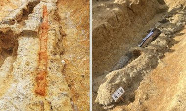 کشف شمشیر ۲ متری در گور