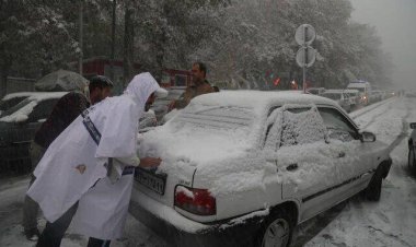 بارش سنگین برف در تهران