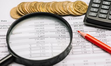 نماینده شیراز: واگذاری فروش اموال دولتی به هیات ۷ نفره عاقلانه نیست