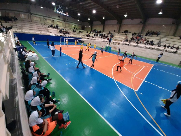 شیراز در تدارک میزبانی رقابت‌های والیبال و بسکتبال دانش‌آموزان کشور