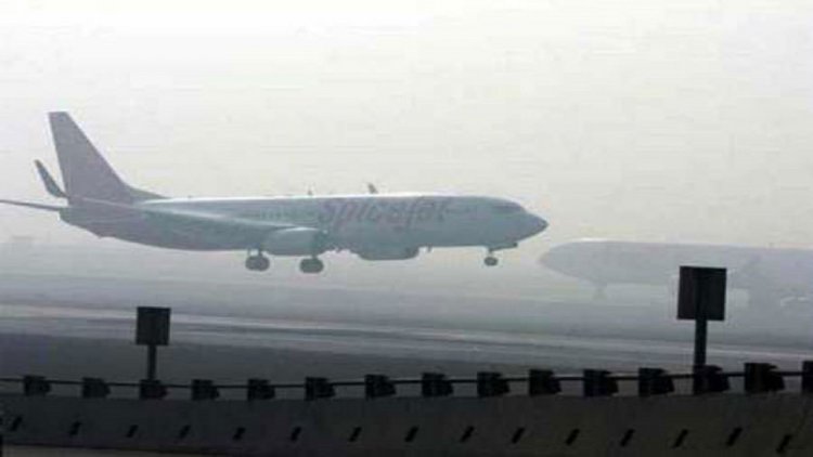 مه شدید، مسافران پرواز دزفول را به تهران بازگرداند