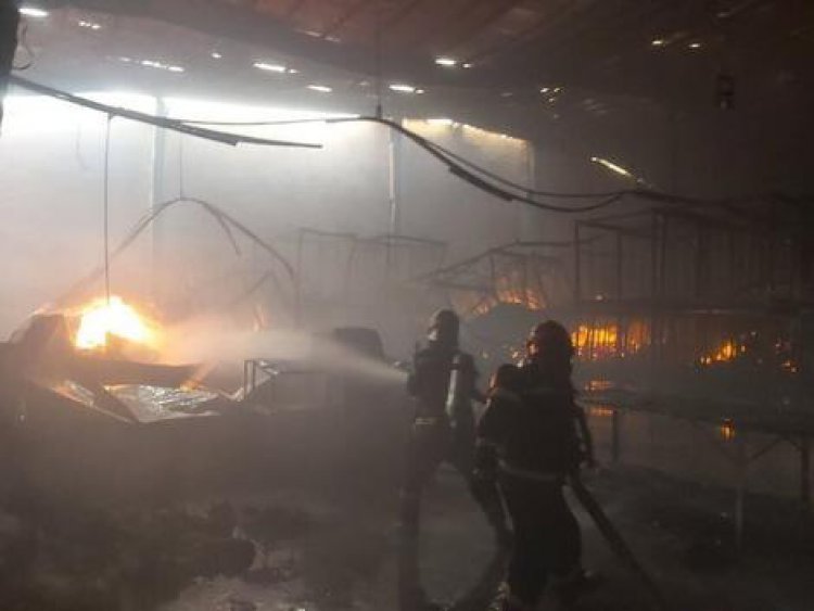 آتش‌سوزی انبار عطر و ادکلن در بازار تهران