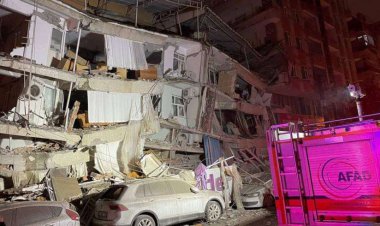 نمایی از شهر زلزله زده دیاربکر ترکیه از پنجره هواپیما