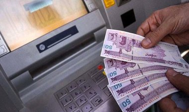 وزیر کار: تعیین دستمزد کارگران برای سال ۱۴۰۲ در مرحله کارشناسی است