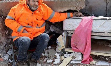 عکس| از دردناکترین تصاویر زلزله ترکیه