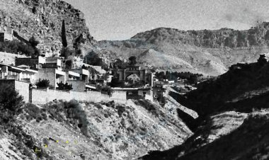 تصویری کمتر دیده شده از دروازه قرآن شیراز در ۴۵ سال پیش