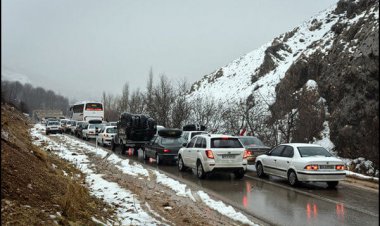 برف و باران در جاده‌های ۲۱ استان کشور