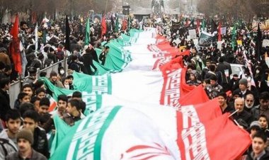 راهپیمایی سراسری ۲۲ بهمن ۱۴۰۱ در سراسر کشور آغاز شد