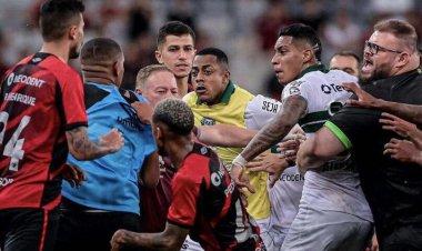 هشت اخراجی در یک بازی فوتبال!