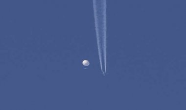 ببینید|  شئ پرنده این بار  در آسمان کانادا!