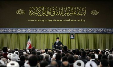 رهبر معظم انقلاب: بدون رشد اقتصادی کار کشور پیش نمی‌رود