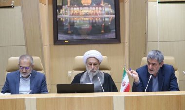اختیار مامور به خدمت شدن کارمندان به استانداران واگذار شود