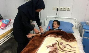 معمای مسمومیت دانش‌آموزان قمی؛ اول بوی ماهی گندیده آمده بود