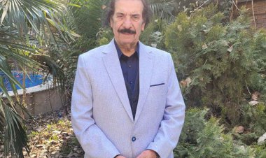 مردی که تنها آرزویش خواندن است ...در وطن ...