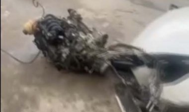 ببینید |  پرتاب شدن موتور پژو  بعد از تصادف شدید با پراید در شیراز!